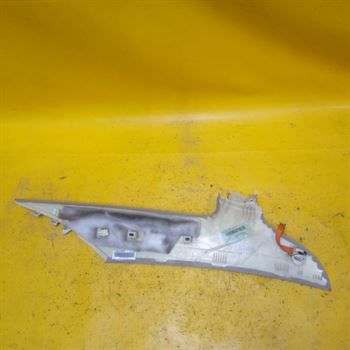 nakladka-dekorativnaia-zadnei-pravoi-stoiki-salona-audi-a6-s6-art-12880-big-1