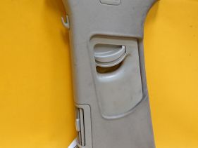 levaia-vnutrenniaia-nakladka-srednei-stoiki-salona-verxniaia-obsivka-stoiki-audi-a6-s6-art-12892