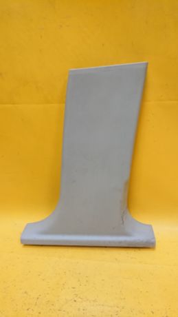 obsivka-stoiki-pravaia-vnutrenniaia-nakladka-srednei-stoiki-salona-audi-a6-c6-art-12897-big-0