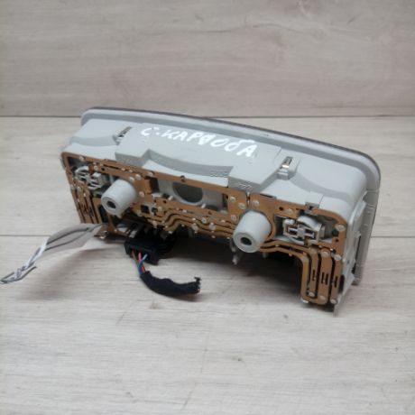 plafon-salonnyi-seat-cordoba-art-13016-big-2