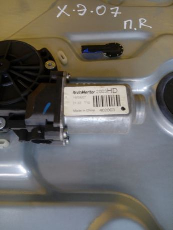 steklopodieemnik-elektriceskii-hyunday-elantra-hd-perednii-pravyi-art-13031-big-2