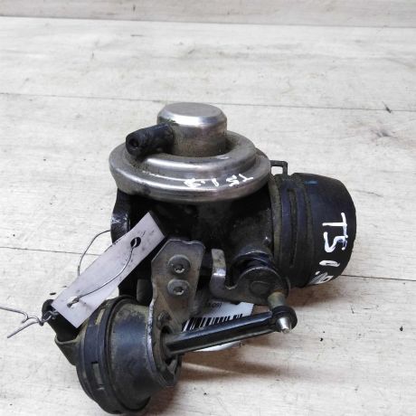 klapan-recirkuliacii-xolostyx-gazov-egr-volkswagen-transporter-t5-19-tdi-art-40561-big-0