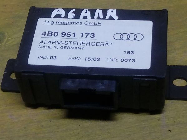 datcik-kontrolia-dvizeniia-v-salone-audi-a6-c5-art-12504-big-0