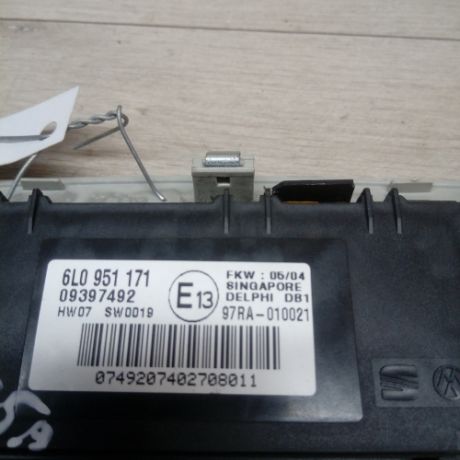 datcik-seat-cordoba-6l0951171-art-13027-big-3