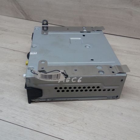 blok-upravleniia-magnitoloi-audi-a6-c6-art-13209-big-0