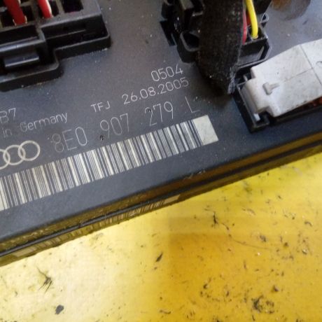 blok-komforta-audi-a4-b7-art-13230-big-1