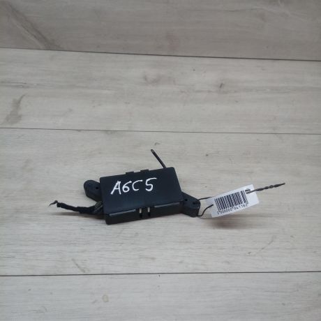 blok-upravleniia-audi-a6-c5-art-13497-big-0