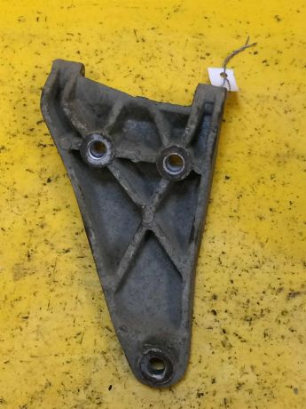 kronstein-krepleniia-generatora-daewoo-nexia-art-14015-big-1