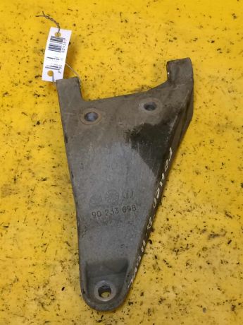 kronstein-krepleniia-generatora-daewoo-nexia-art-14015-big-2