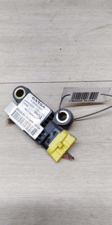 datcik-bezopasnosti-volvo-s40-art-14170-big-0