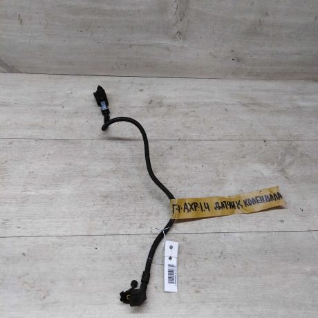 datcik-kolenvala-volkswagen-golf-4-14-axp-art-23400-big-0