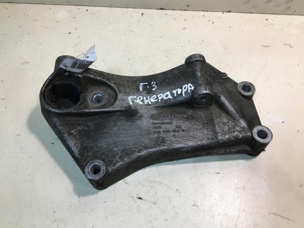 kronstein-krepleniia-generatora-kondicionera-volkswagen-golf-3-art-28171-big-0