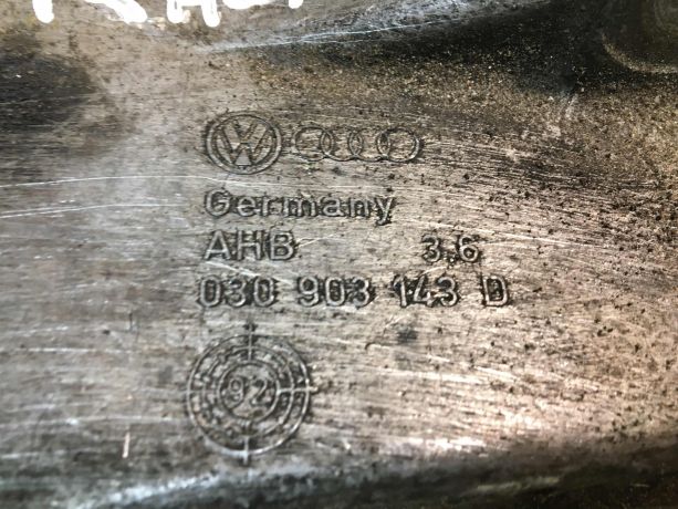 kronstein-krepleniia-generatora-kondicionera-volkswagen-golf-3-art-28171-big-2