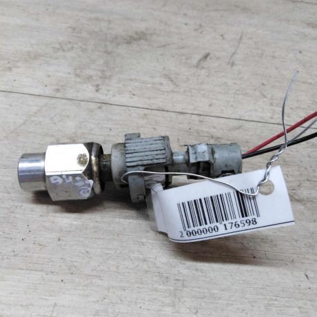 datcik-davleniia-kondicionera-renault-logan-renault-sandero-art-29573-big-0