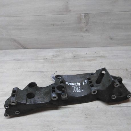 kronstein-kondicionera-generatora-volkswagen-golf-4-volkswagen-bora-skoda-octavia-tour-19-tdi-arl-art-30528-big-0