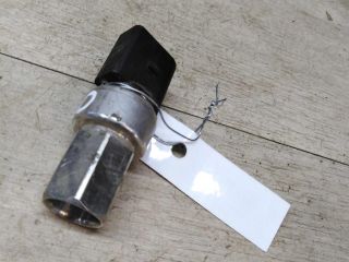 datcik-davleniia-sistemy-kondicionera-volkswagen-polo-sedan-art-32537