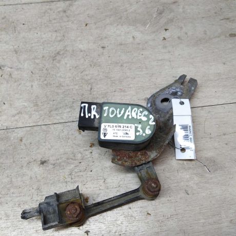 datcik-doroznogo-prosveta-perednii-pravyi-volkswagen-touareg-rest-art-33012-big-0