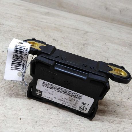 datcik-uskoreniia-volkswagen-touareg-rest-art-33045-big-0