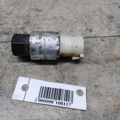 datcik-davleniia-sistemy-kompressora-kondicionera-ford-focus-2-art-33852-big-0