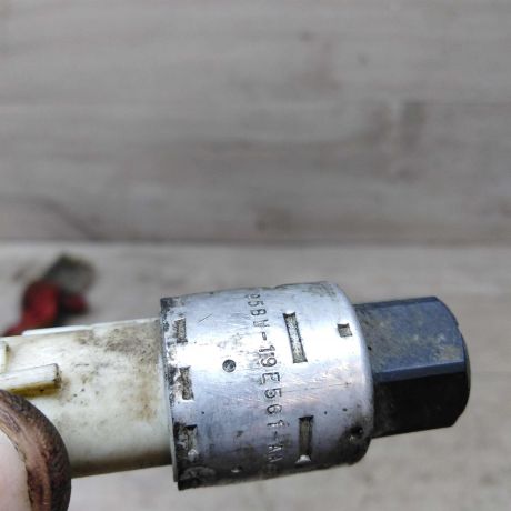 datcik-davleniia-sistemy-kompressora-kondicionera-ford-focus-2-art-33852-big-1