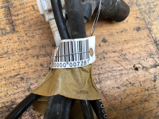 datcik-abs-perednii-levyi-toyota-corolla-ix-e120-e130-rest-xetcbek-art-37435-big-1