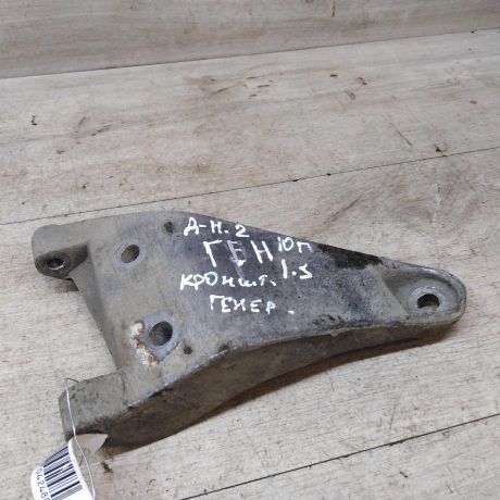 kronstein-krepleniia-generatora-daewoo-nexia-10gv-art-44931-big-0