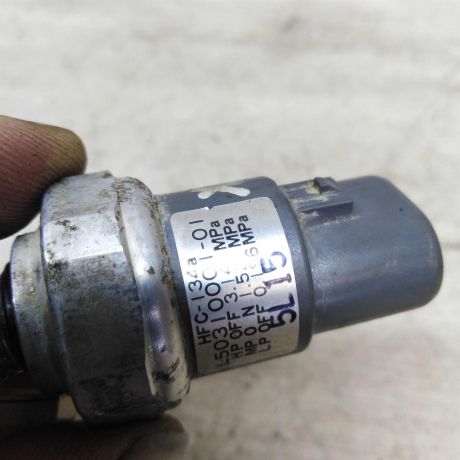 datcik-davleniia-kompressora-kondicionera-mazda-3-bk-art-50227-big-3