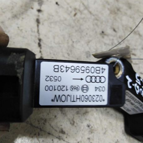 datcik-airbag-poduski-bezopasnosti-audi-a6-c5-art-50781-big-1