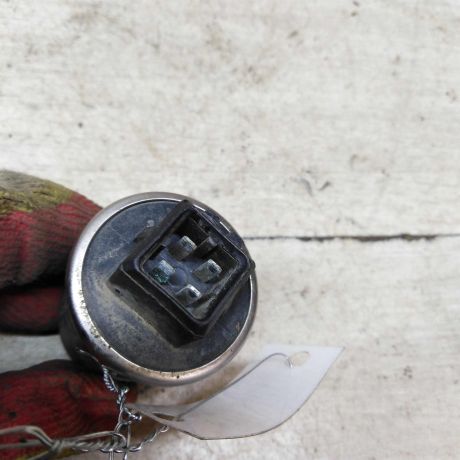 datcik-davleniia-sistemy-kondicionera-audi-a4-b5-volkswagen-passat-b5-art-58836-big-1