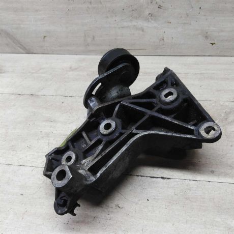 kronstein-krepleniia-generatora-renault-kangoo-i-do-rest-art-59375-big-1