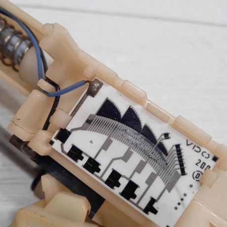 datcik-urovnia-topliva-volkswagen-passat-b3-16-tdi-sb-art-85423-big-4