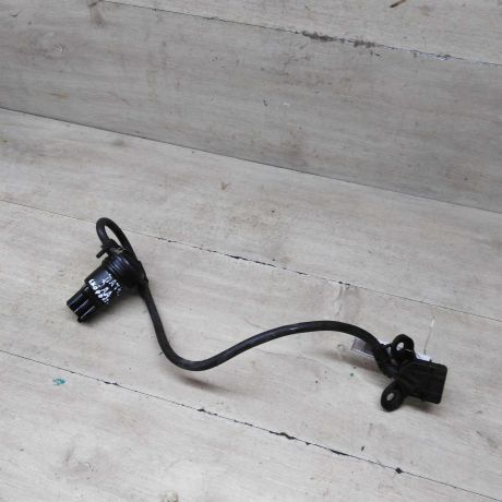 datcik-zadnei-skorosti-mkpp-audi-100-c4-audi-a6-c4-volkswagen-passat-b5-volkswagen-passat-b5-gp-audi-a6-c5-audi-80-b4-skoda-superb-audi-a4-b5-audi-80-b3-art-86763-big-0