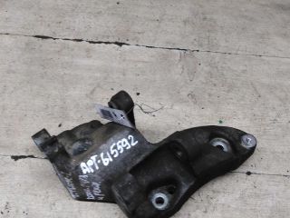 kronstein-krepleniia-gura-i-generatora-ford-fusion-i-14-tdi-art-93794