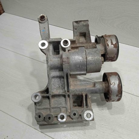 kronstein-krepleniia-generatora-hyundai-ix35-i-art-93796-big-3