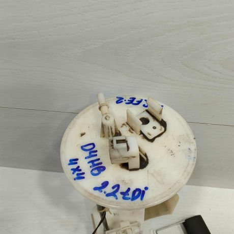 datcik-urovnia-topliva-hyundai-santa-fe-ii-art-98593-big-1