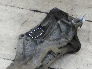 kronstein-krepleniia-generatora-volkswagen-passat-b4-volkswagen-passat-b3-volkswagen-golf-3-20-art-101158