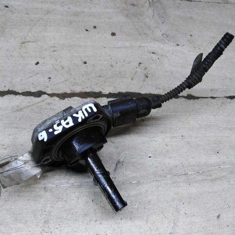 datcik-urovnia-masla-volkswagen-jetta-5-volkswagen-golf-v-skoda-octavia-a5-art-108352-big-0