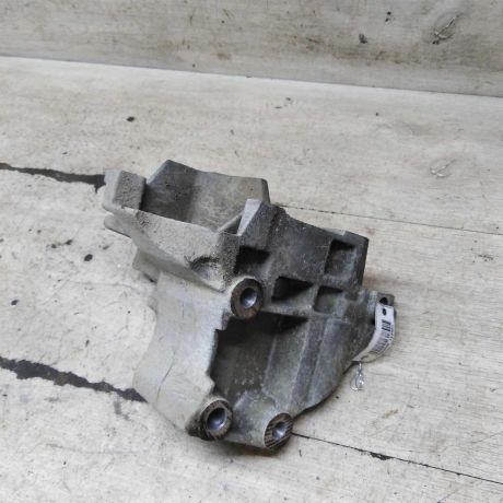 kronstein-krepleniia-generatora-18-ford-focus-1-art-111429-big-4
