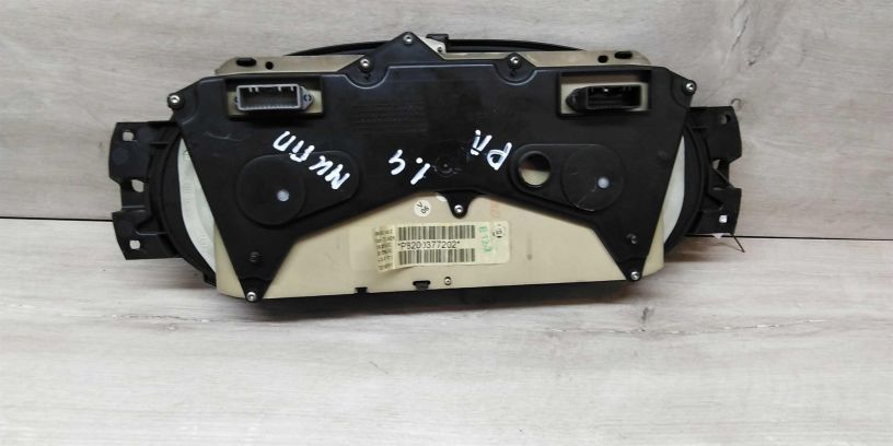 panel-priborov-renault-logan-art-15057-big-2