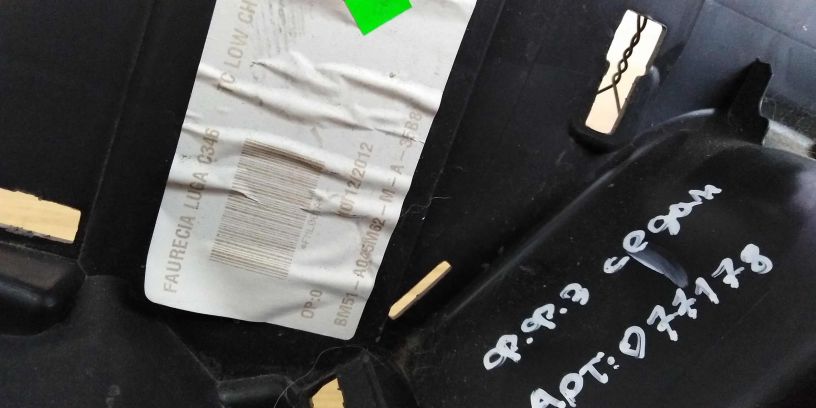 konsol-centralnaia-ford-focus-iii-art-15474-big-3