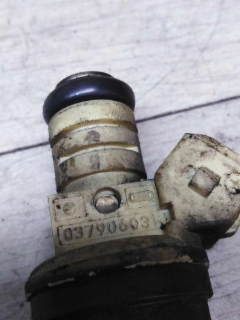 forsunka-toplivnaia-volkswagen-passat-b4-art-16156-big-1