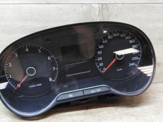 shhitok-priborov-panel-volkswagen-polo-sedan-art-16527