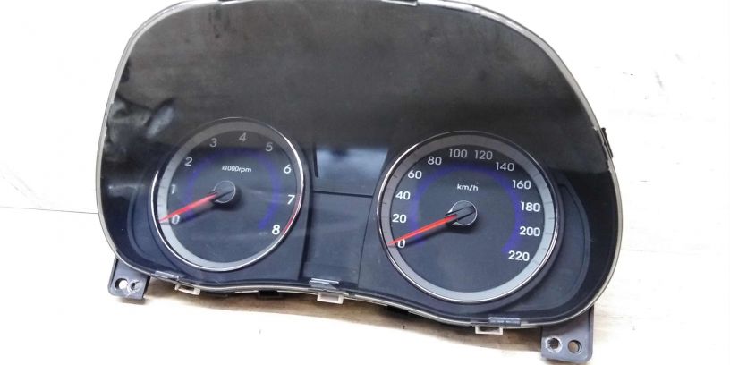 shhitok-priborov-panel-hyundai-solaris-art-16818-big-0