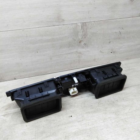 deflektor-obduva-salona-mitsubishi-lancer-9-centralnyi-art-17312-big-2