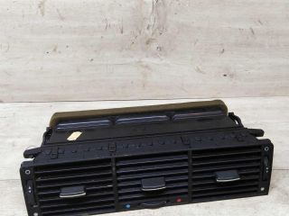 deflektor-centralnyi-salona-audi-a8-d2-art-18769