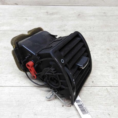 deflektor-obduva-salona-audi-a8-d2-art-18800-big-1