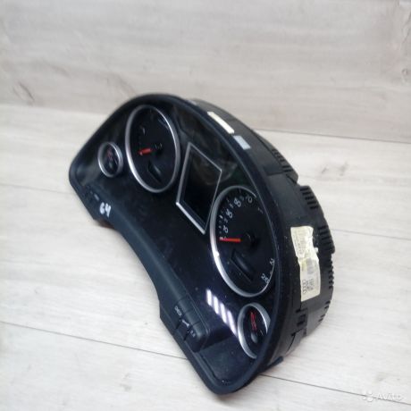 shhitok-priborov-audi-a4-b7-8e-art-20022-big-0