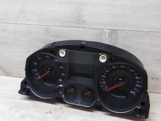 panel-priborov-shhitok-volkswagen-passat-b6-art-20502