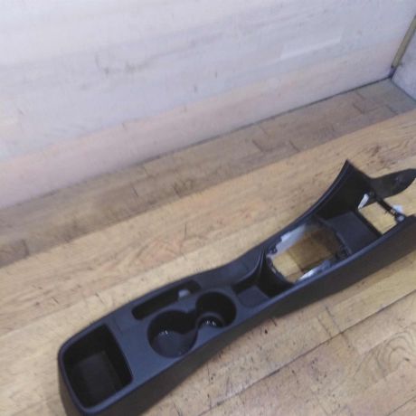 konsol-centralnaia-tunnel-hyundai-solaris-art-22776-big-1