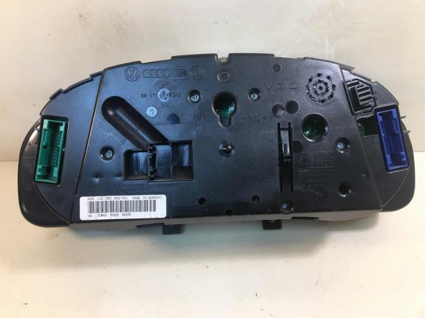 pribornaia-panel-shhitok-volkswagen-passat-b5-gp-18t-art-24527-big-2